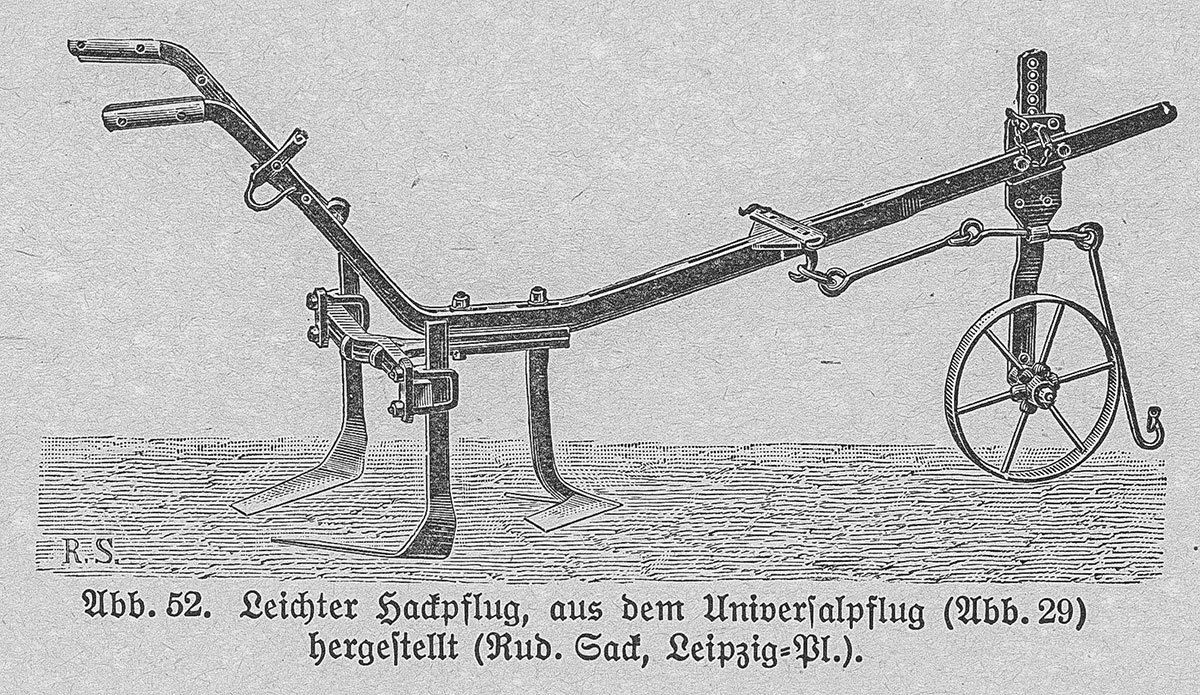 Leichter Hackpflug. | Quelle: Des Landmanns Weg zum Erfolg. Ein Nachschlagewerk für die Landwirtschaft. 1920